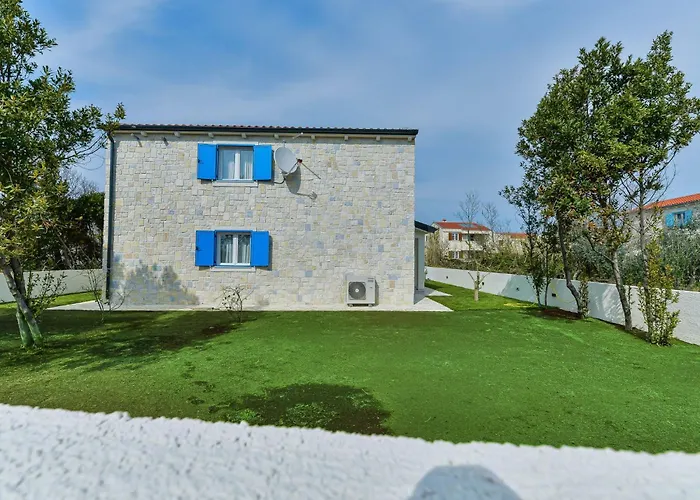 Feriehus Ferienvilla Jolie By Interhome Privlaka (Zadar)